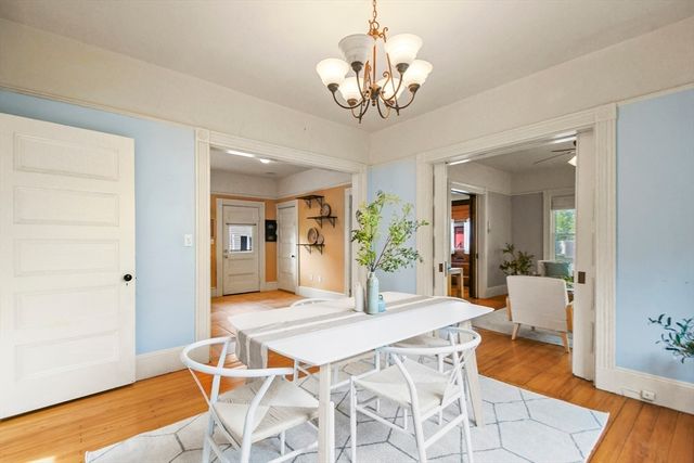 32 Bacon St, Watertown, MA 02472
