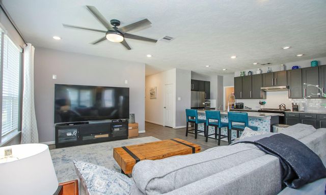 41814 Buckskin Basin Lane, Magnolia, TX 77354