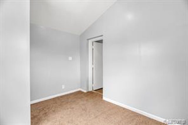 8262 E Outer Drive, Detroit, MI 48213