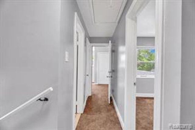 8262 E Outer Drive, Detroit, MI 48213