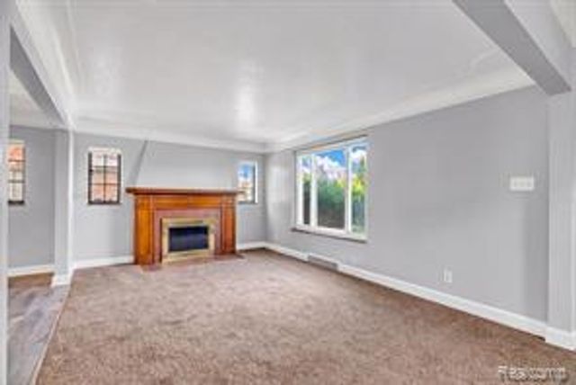8262 E Outer Drive, Detroit, MI 48213