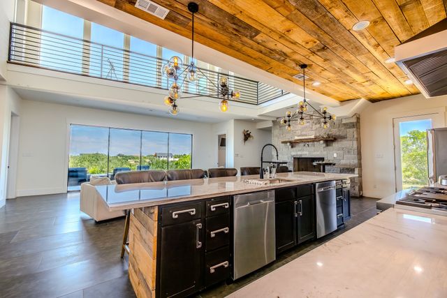 6160 W Hells Gate Drive, Possum Kingdom Lake, TX 76475