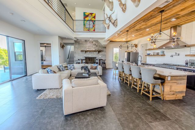 6160 W Hells Gate Drive, Possum Kingdom Lake, TX 76475