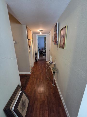 9020 NE 8th Avenue 2F, Miami Shores, FL 33138