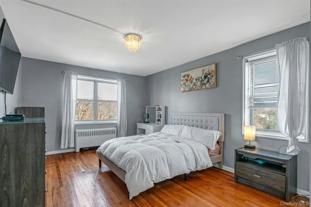 1234 Midland Ave 5F, Bronxville, NY 10708