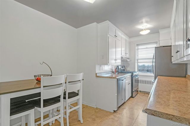 1234 Midland Ave 5F, Bronxville, NY 10708