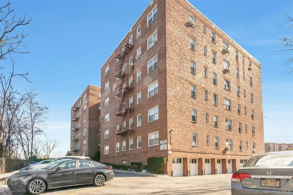 1234 Midland Ave 5F, Bronxville, NY 10708 — photo 2