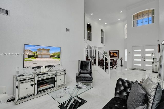 11008 NW 73rd St, Doral, FL 33178