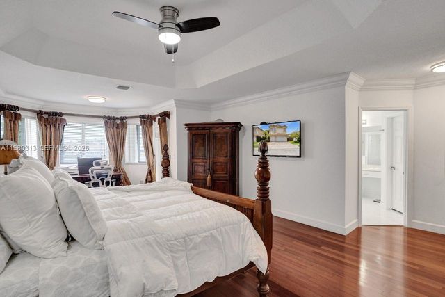 11008 NW 73rd St, Doral, FL 33178