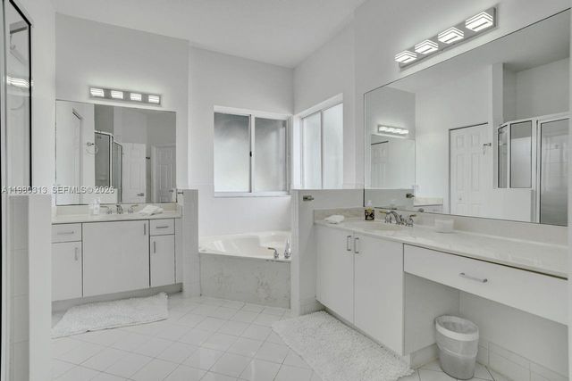 11008 NW 73rd St, Doral, FL 33178