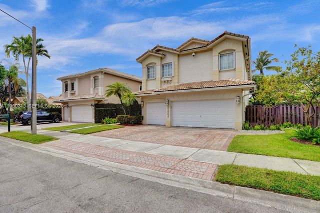 11008 NW 73rd St, Doral, FL 33178