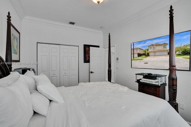 11008 NW 73rd St, Doral, FL 33178