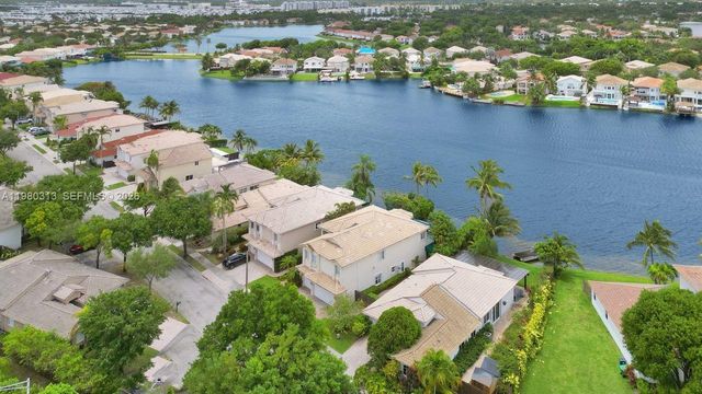 11008 NW 73rd St, Doral, FL 33178