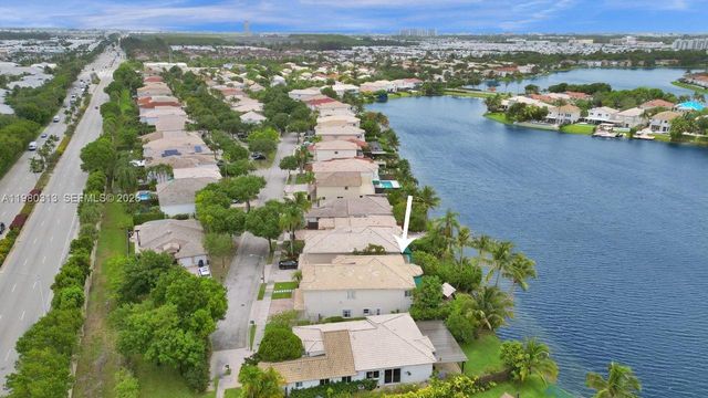 11008 NW 73rd St, Doral, FL 33178