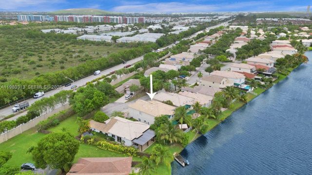 11008 NW 73rd St, Doral, FL 33178