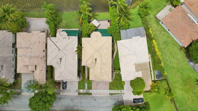 11008 NW 73rd St, Doral, FL 33178