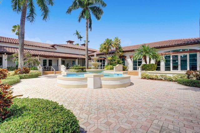 11008 NW 73rd St, Doral, FL 33178