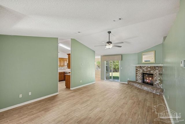 4400 Amberwood Cir, Pace, FL 32571