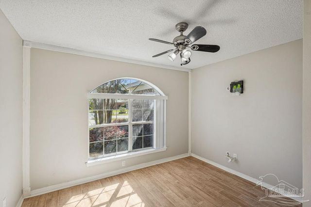 4400 Amberwood Cir, Pace, FL 32571