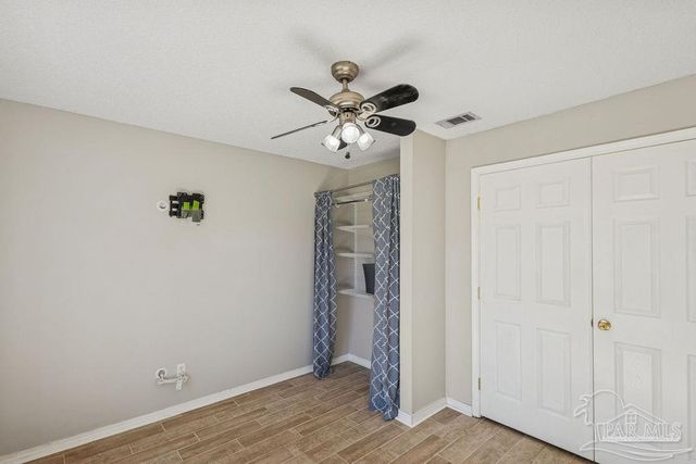 4400 Amberwood Cir, Pace, FL 32571