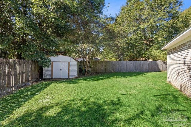 4400 Amberwood Cir, Pace, FL 32571