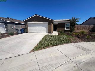 627 Elizabeth Ct, Merced, CA 95341