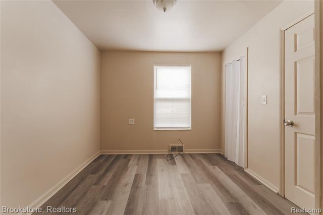 103 W Cornell Avenue, Pontiac, MI 48340