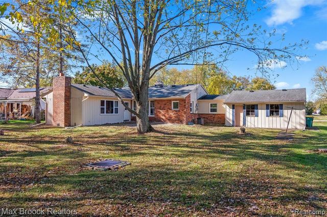 22534 Karen Court, Farmington Hills, MI 48336