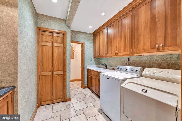 3757 MILL CREEK RD, Hockessin, DE 19707