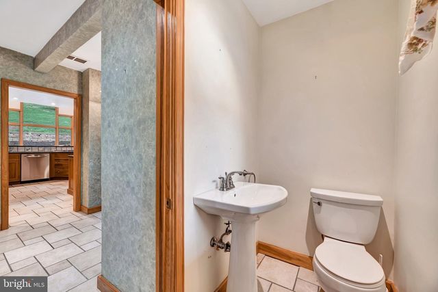 3757 MILL CREEK RD, Hockessin, DE 19707