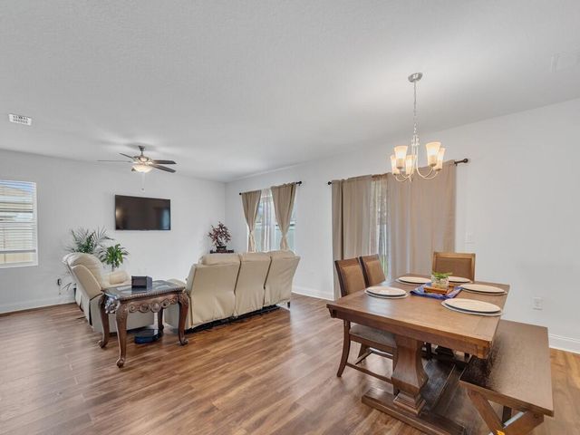 475 SW Moray Dr Drive, Palm Bay, FL 32908