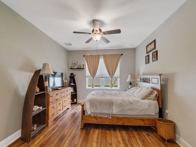 475 SW Moray Dr Drive, Palm Bay, FL 32908