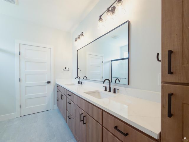 3904 Travers Circle, Manhattan, KS 66503