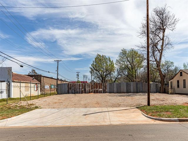 3924 N Youngs Boulevard, Oklahoma City, OK 73112
