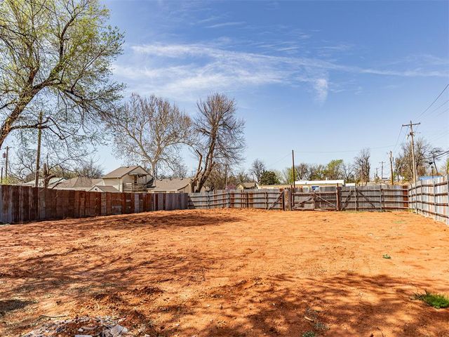 3924 N Youngs Boulevard, Oklahoma City, OK 73112
