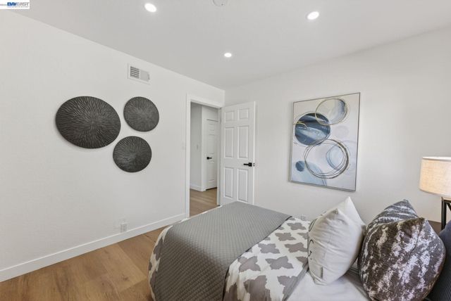 2865 Longspur Way, Pleasanton, CA 94566
