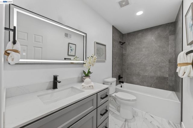 2865 Longspur Way, Pleasanton, CA 94566