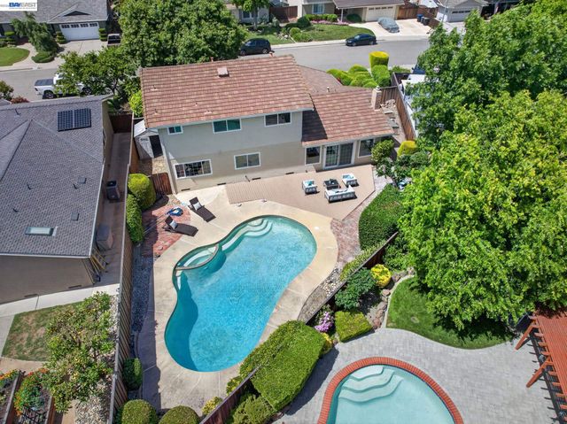 2865 Longspur Way, Pleasanton, CA 94566