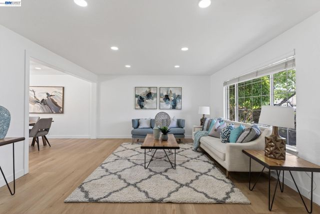 2865 Longspur Way, Pleasanton, CA 94566