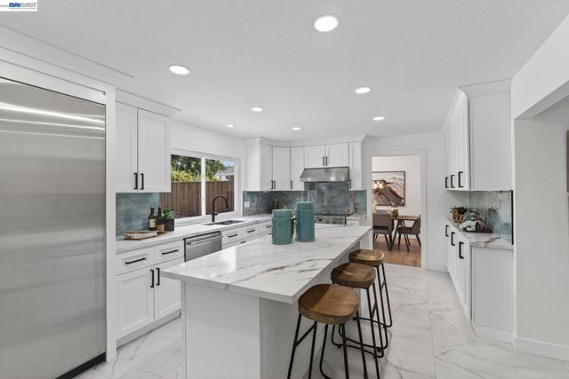2865 Longspur Way, Pleasanton, CA 94566
