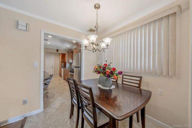 52 Eastlake Avenue, Massapequa Park, NY 11762