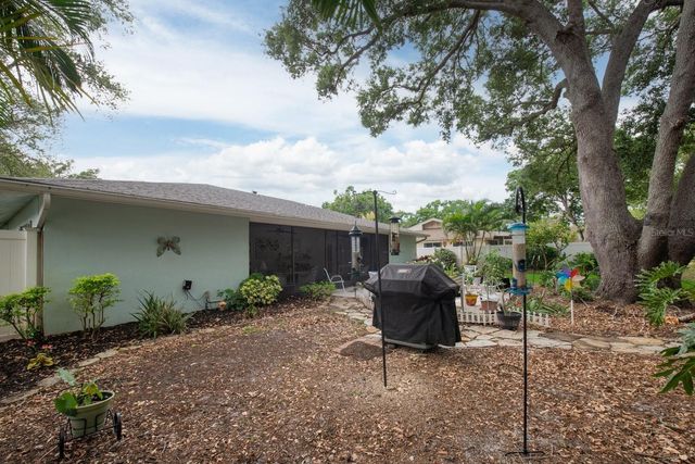 2017 KAMENSKY ROAD, Clearwater, FL 33763