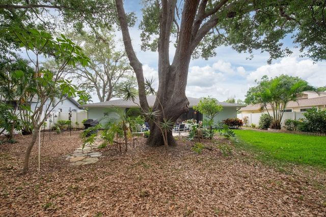 2017 KAMENSKY ROAD, Clearwater, FL 33763