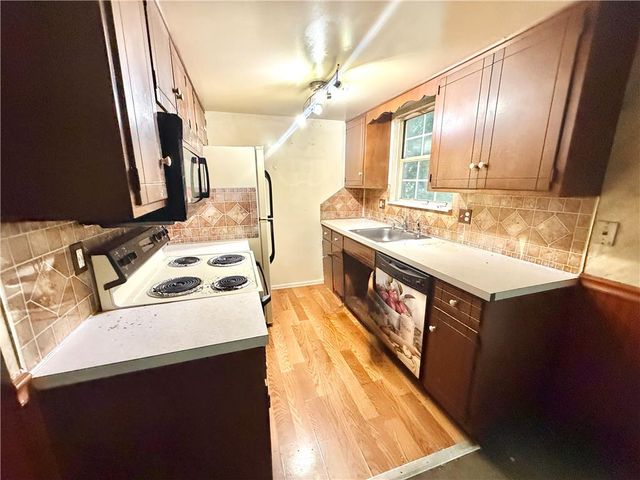 7 West Pittston Street, Allentown City, PA 18103