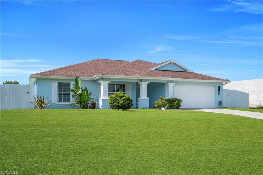 3902 3RD ST SW, LEHIGH ACRES, FL 33976 — exterior