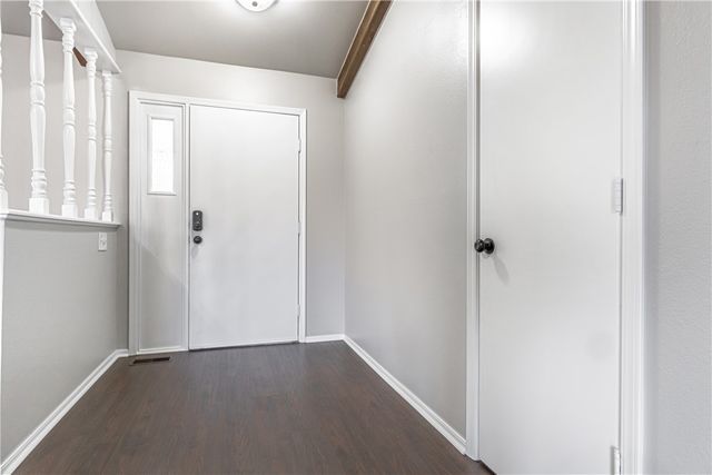 601 N Valley West Drive, Rogers, AR 72756