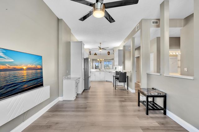 7593 Granville Drive 411, Tamarac, FL 33321