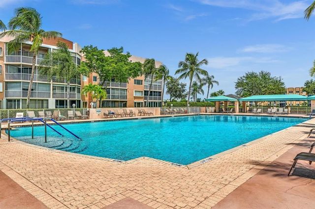 7593 Granville Drive 411, Tamarac, FL 33321