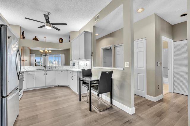 7593 Granville Drive 411, Tamarac, FL 33321