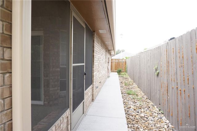 1581 S Gastel Circle, Mission, TX 78572